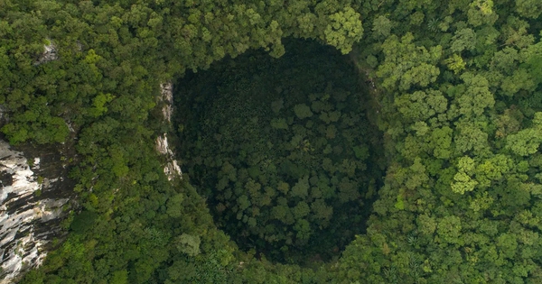Việt Nam có 1 địa danh được Tạp chí Anh bình chọn là điểm du lịch kỳ thú, “phá đảo” kỷ lục thế giới, “tuổi đời” tận 3 triệu năm: Hút khách ra sao?