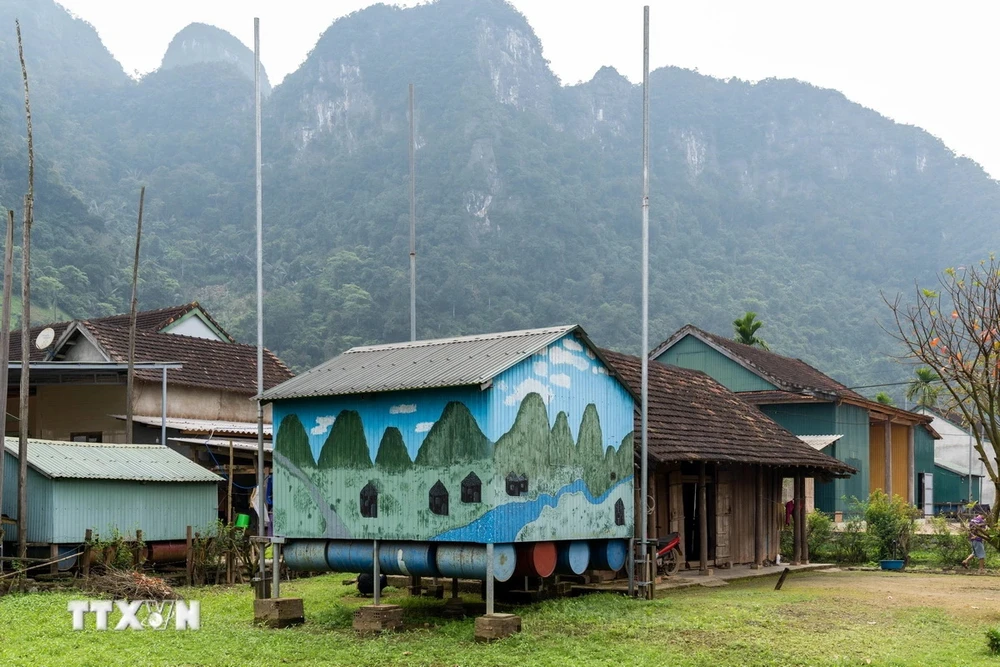 Người dân vùng “rốn lũ” chủ động ứng phó với ngập lụt 2109 nha phao 8779.jpg.webp