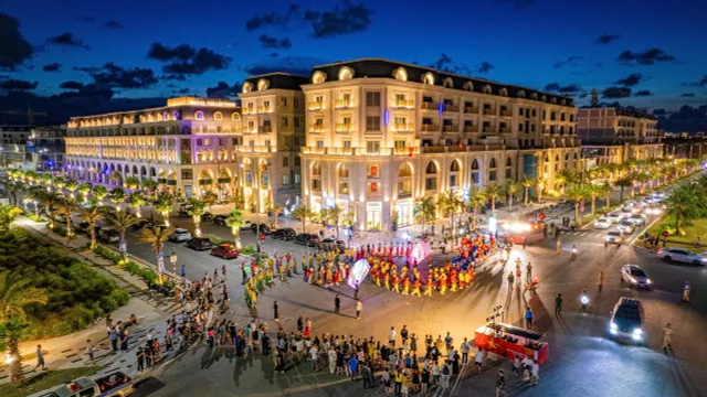 Quảng Bình: Tổng thu từ khách du lịch ước đạt hơn 200 tỷ đồng dịp nghỉ lễ Quốc khánh - Ảnh 8. Quảng Bình: Tổng thu từ khách du lịch ước đạt hơn 200 tỷ đồng dịp nghỉ lễ Quốc khánh - Ảnh 8.