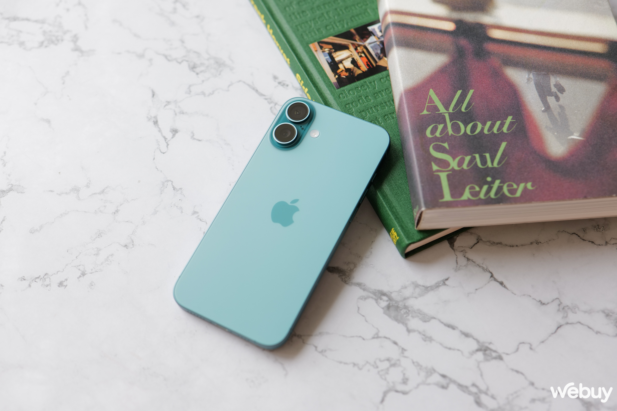 Trên tay iPhone 16 và iPhone 16 Plus chính hãng VN/A: Đây mới là chiếc iPhone đáng mua của năm nay, nhiều nâng cấp, có màu Trên tay iPhone 16 và iPhone 16 Plus chính hãng VN/A: Đây mới là chiếc iPhone đáng mua của năm nay, nhiều nâng cấp, có màu