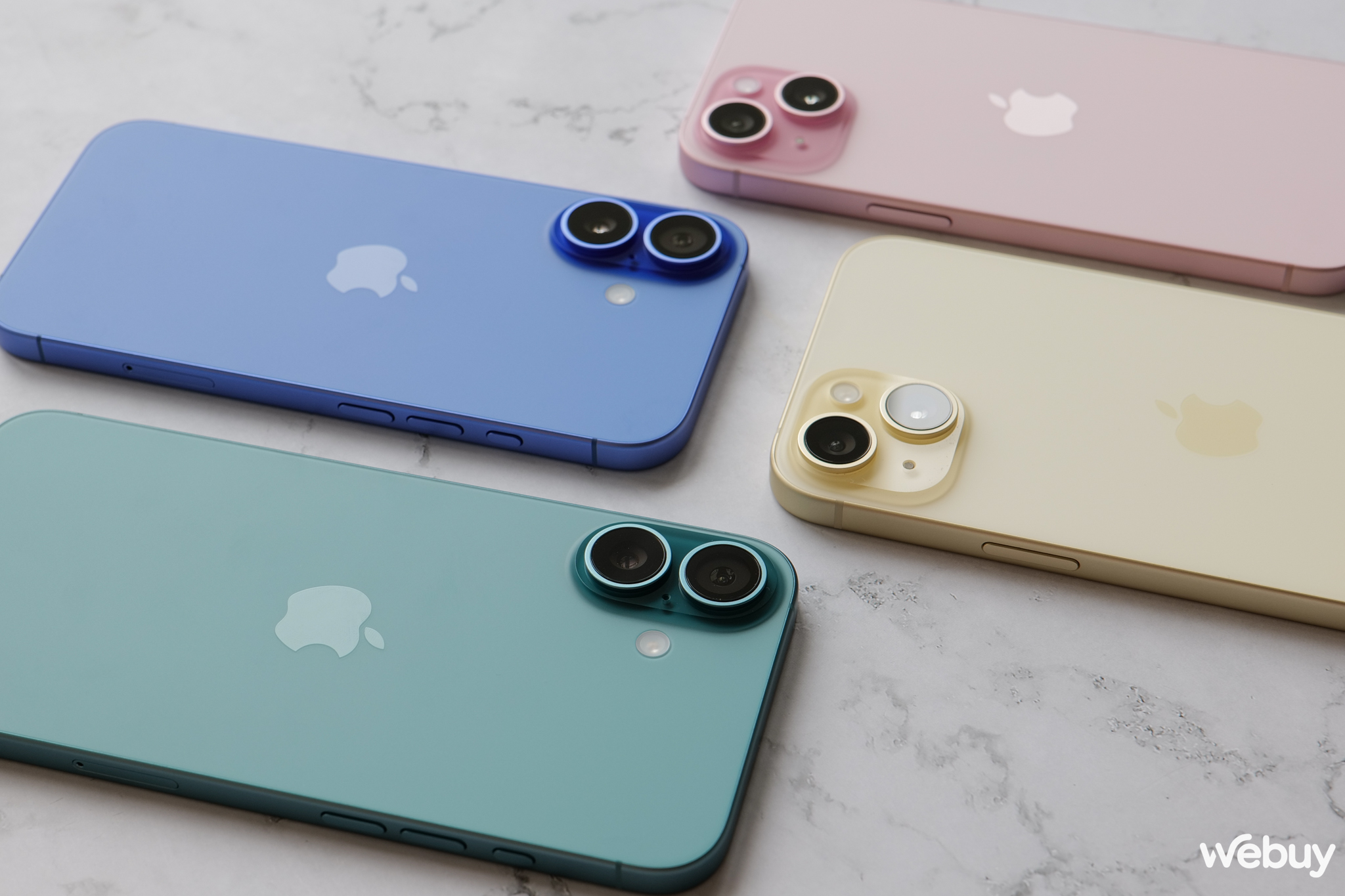 Trên tay iPhone 16 và iPhone 16 Plus chính hãng VN/A: Đây mới là chiếc iPhone đáng mua của năm nay, nhiều nâng cấp, có màu Trên tay iPhone 16 và iPhone 16 Plus chính hãng VN/A: Đây mới là chiếc iPhone đáng mua của năm nay, nhiều nâng cấp, có màu