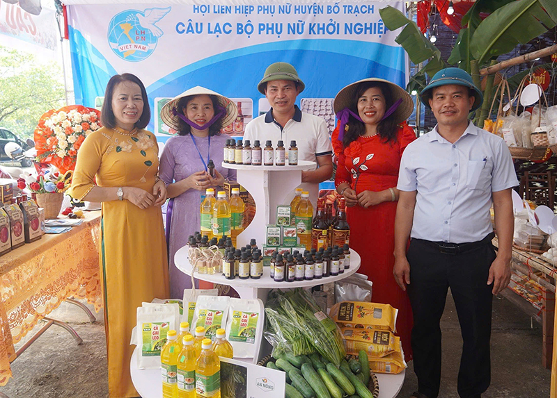 Khi sản phẩm OCOP kết nối với du lịch Huyện Bố Trạch tăng cường các hoạt động giới thiệu, quảng bá sản phẩm OCOP.