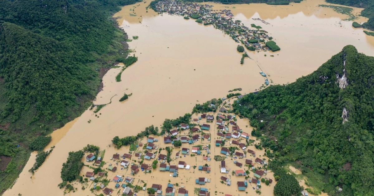 tu vung ron lu den lang du lich tot nhat the gioi 1 edited crop 1726839226672