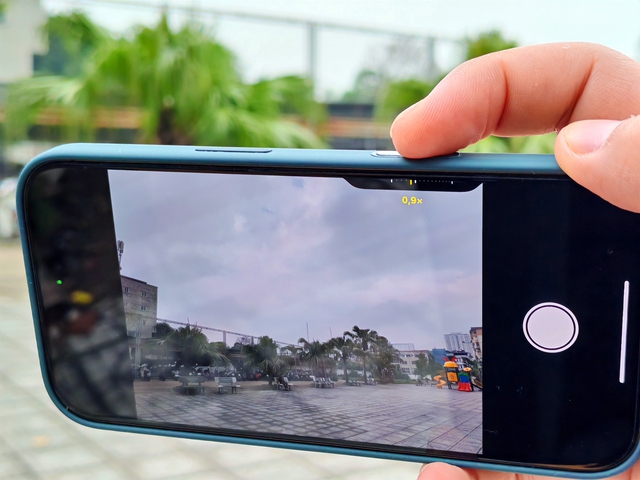 Một mẫu ốp silicon có Camera Control với giá bằng 1/5 hàng chính hãng Một mẫu ốp silicon có Camera Control với giá bằng 1/5 hàng chính hãng