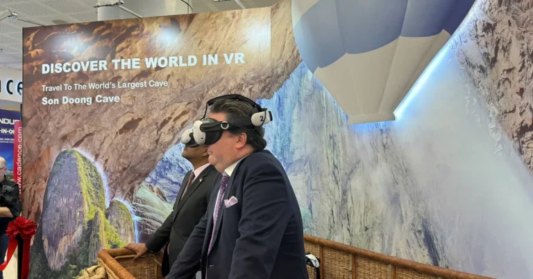 Hình ảnh về du lịch Quảng Bình gây ấn tượng tại Ngày hội đổi mới sáng tạo 2024