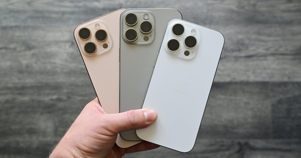 Sau 1 tuần mở bán tại Việt Nam, có lắm người khen kẻ chê, iPhone 16 thật sự “cháy hàng” hay “ế ẩm”?