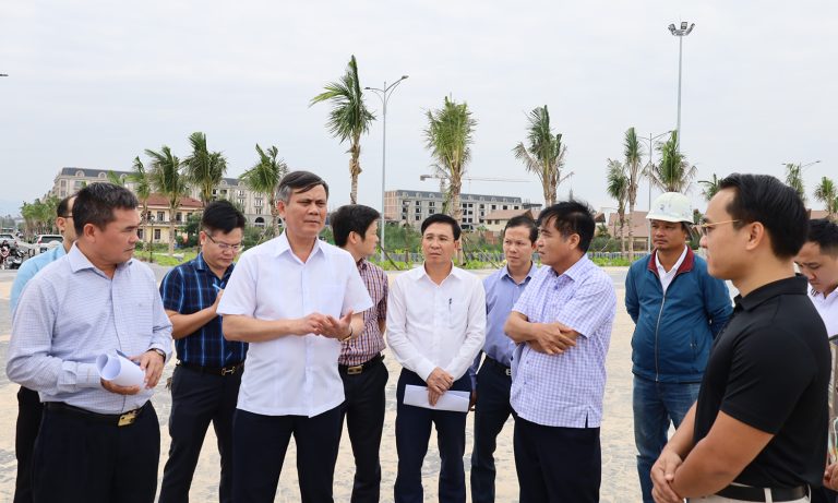 Phát triển du lịch biển và bờ biển phù hợp với quy hoạch của địa phương