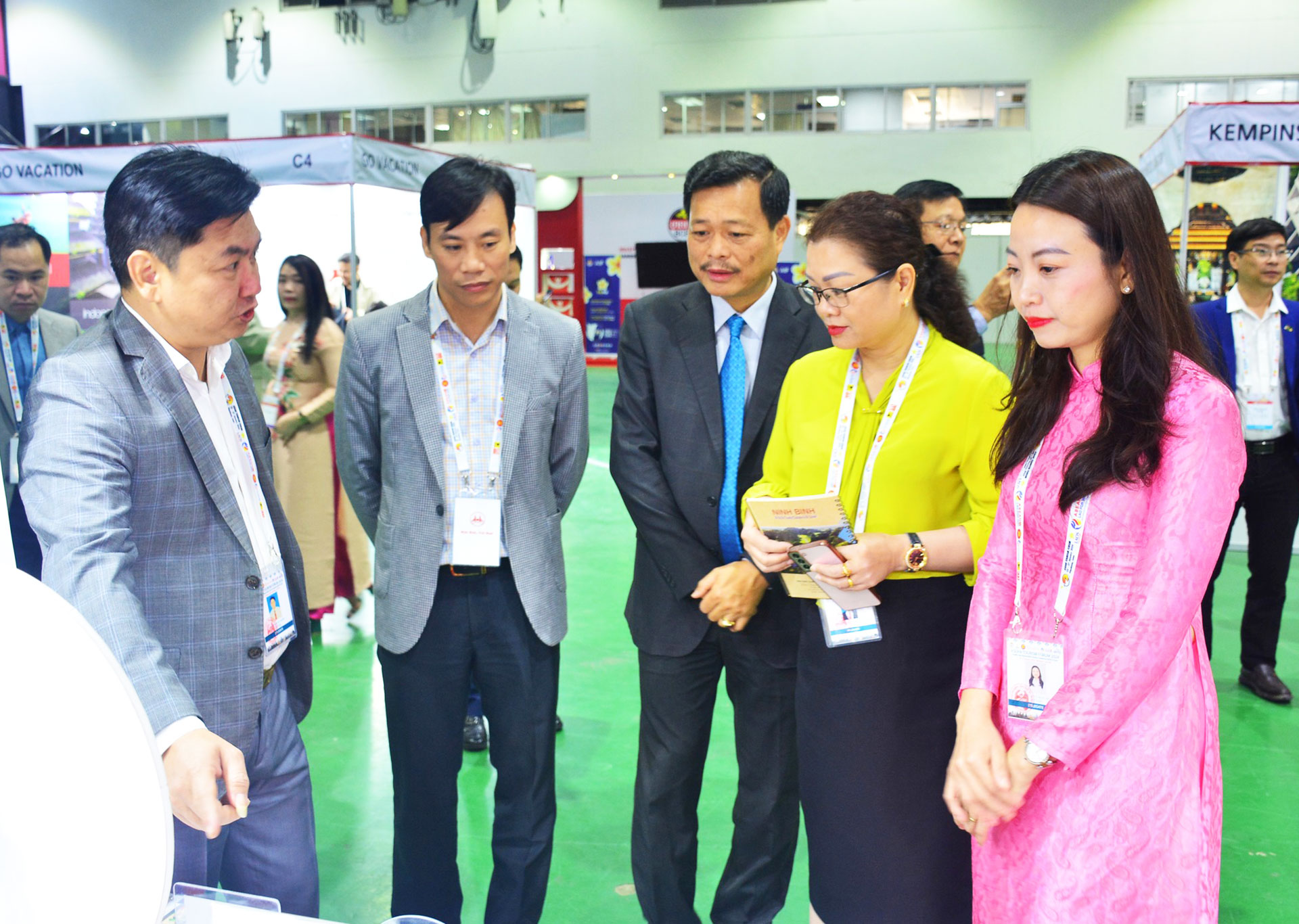 - Ảnh 10. - Ảnh 10.