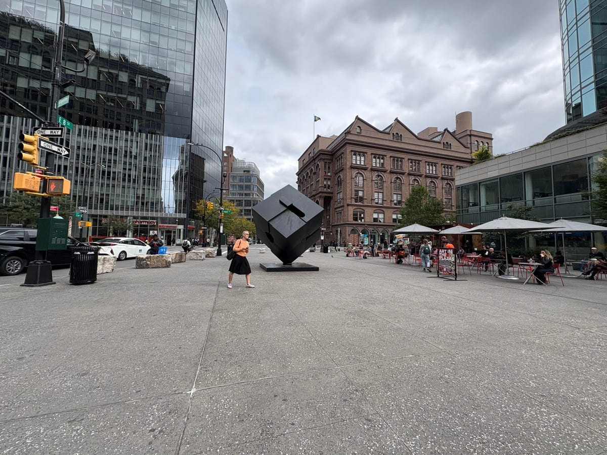 Chỉ sau 4 năm mà chất lượng lên cao đến mức đáng kinh ngạc Đọ hiệu năng camera iPhone 16 và iPhone 12: Nhiều thay đổi ấn tượng - Ảnh 7.