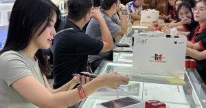 iphone 16 xu huong tim kiem coc coc 1728471173935711545348 135 0 671 1024 crop 17284714957371251161887