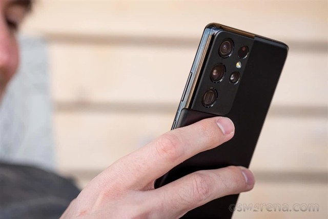 Camera đỉnh cao, zoom 10X vượt iPhone 16, giá chỉ còn hơn 7 triệu lao tuong galaxy s21 ultra nha samsung camera chup xa vuot mat iphone 16 pro max re duoi 10 trieu2 1