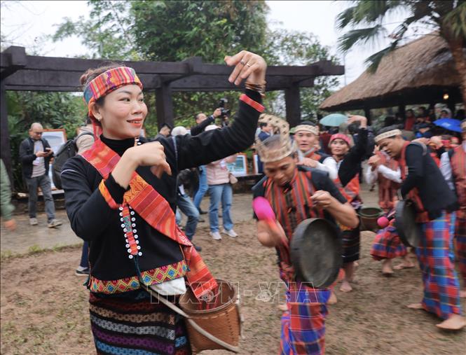 Phát triển du lịch Quảng Bình gắn với gìn giữ các giá trị văn hóa truyền thống