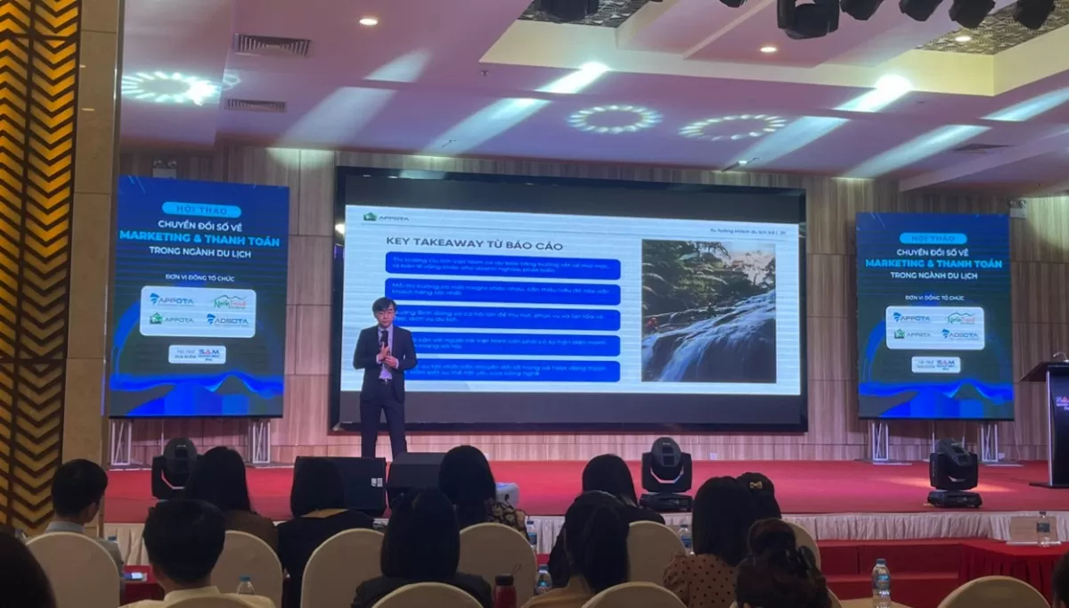 undefined Khai mạc Hội thảo Chuyển đổi số về marketing - thanh toán ngành du lịch tại Quảng Bình