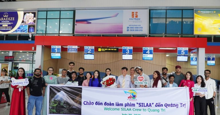 Đoàn làm phim SILAA của Bollywood quay cảnh tại hang Sơn Đoòng