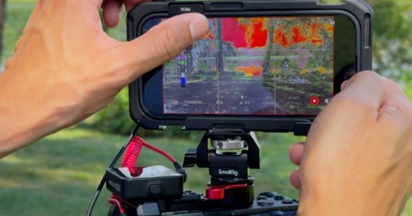 iPhone 16 Pro hóa máy quay chuyên nghiệp với thiết bị này