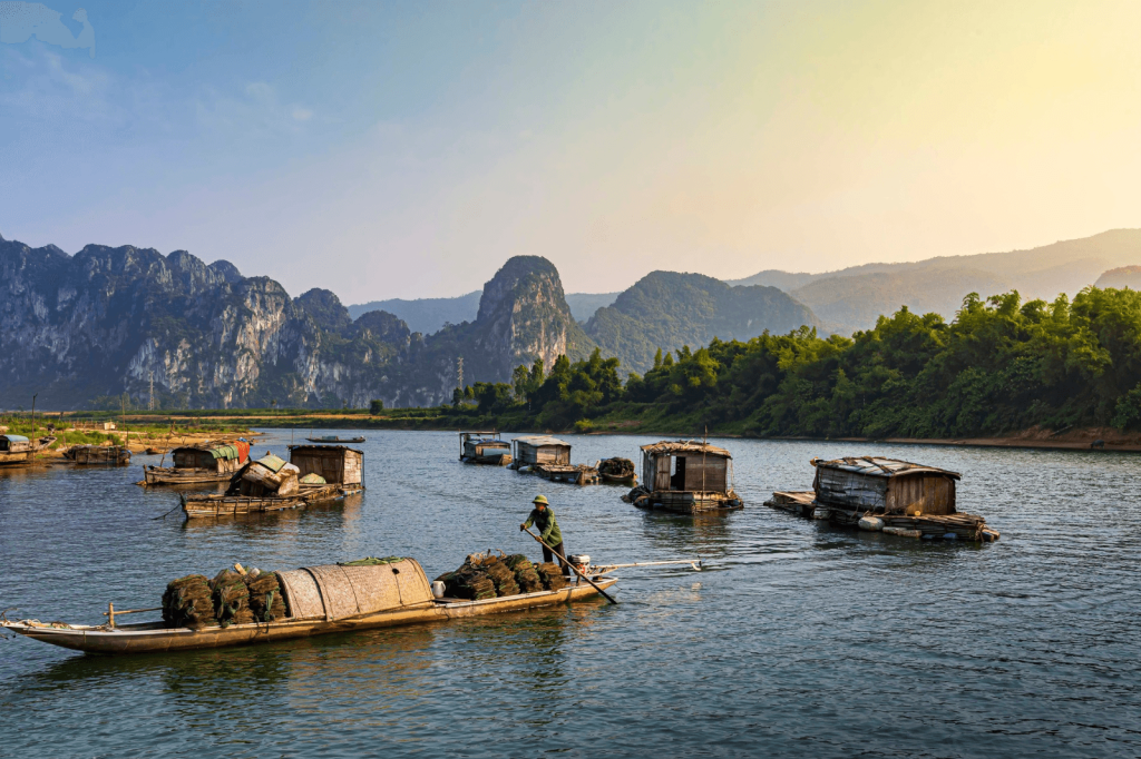 Du lịch Quảng Bình, khám phá hang động, về với thiên nhiên hoang sơ - hùng vĩ.