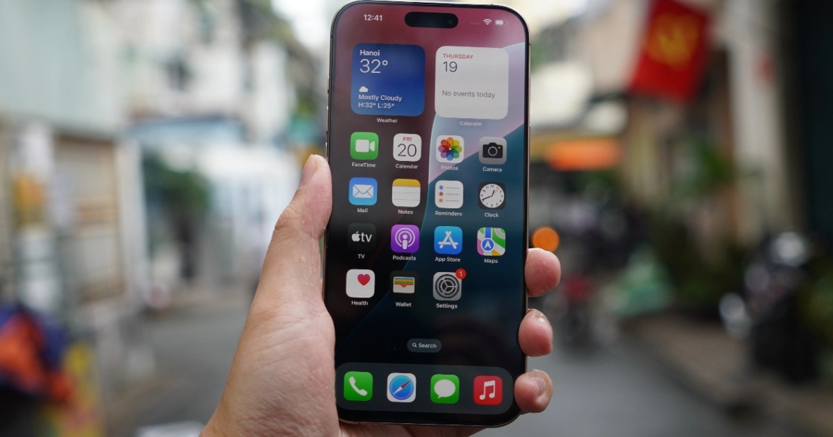 ban mua iphone 16 hay cho doi iphone 17 sap ra mat cropped 1753631994128