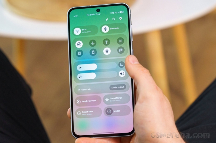 Galaxy A56 5G rẻ như bèo, vua tầm trung mới nhất của Samsung, màn 120Hz nhanh gấp đôi iPhone 16 galaxy a56 t3 9