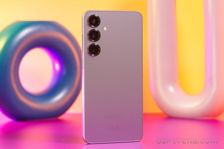 Giá đập hộp Galaxy S25 Plus giảm kỷ lục giữa tháng 8, AI Phone màn lớn rẻ hơn iPhone 16 Plus