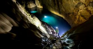 hang son doong 1752569637468204009904 180 0 1095 1748 crop 1752570181411865981003