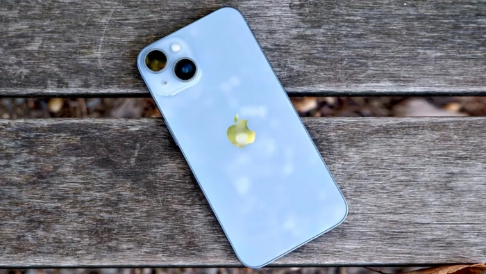 iPhone 14 rẻ như máy tầm trung, trang bị không quá lệch so với iPhone 16 vẫn đe nẹt Galaxy S25 iPhone 14 125 2