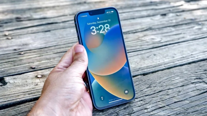 iPhone 14 rẻ như máy tầm trung, trang bị không quá lệch so với iPhone 16 vẫn đe nẹt Galaxy S25 iPhone 14 125 3