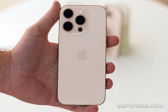 iPhone 17 sắp ra mắt, iPhone 16 Pro giảm mạnh hơn 5 triệu, trang bị ngon không kém iPhone 16 Pro Max iPhone 16 Pro 9