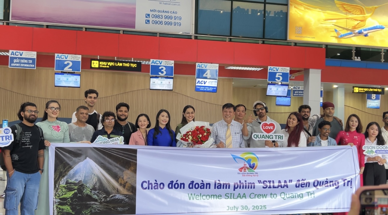 Đoàn phim triệu đô của Bollywood đến hang Sơn Đoòng quay phim Đoàn phim ‘bom tấn’ Bollywood ‘đổ bộ’ Quảng Trị, quay phim tại Phong Nha - Kẻ Bàng - Ảnh 1.