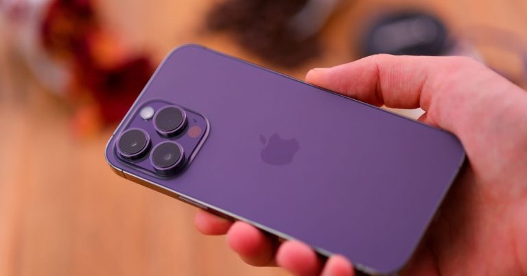 Giá rẻ kỷ lục, thiết kế sang trọng ngang iPhone 16 Pro Max