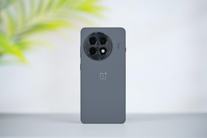 OnePlus sắp ra mắt vua màn tầm trung, lên tới 165Hz bỏ xa Galaxy S25 Ultra và iPhone 16 Pro Max oneplus ace 5 pro t125 3