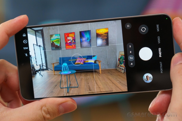 Galaxy S25 Plus rẻ sập sàn đầu tháng 9, khắc chế cứng iPhone 16 Plus, AI xịn hơn iPhone 16 Pro Max plus 18