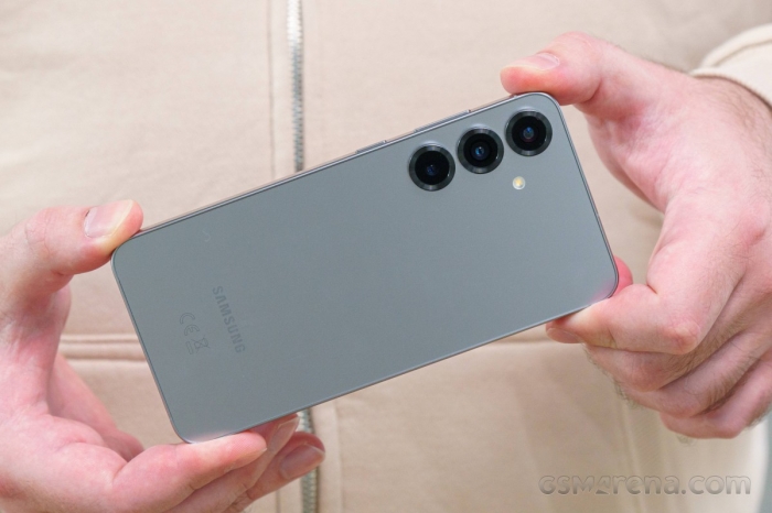 Galaxy S25 Plus rẻ sập sàn đầu tháng 9, khắc chế cứng iPhone 16 Plus, AI xịn hơn iPhone 16 Pro Max plus 21