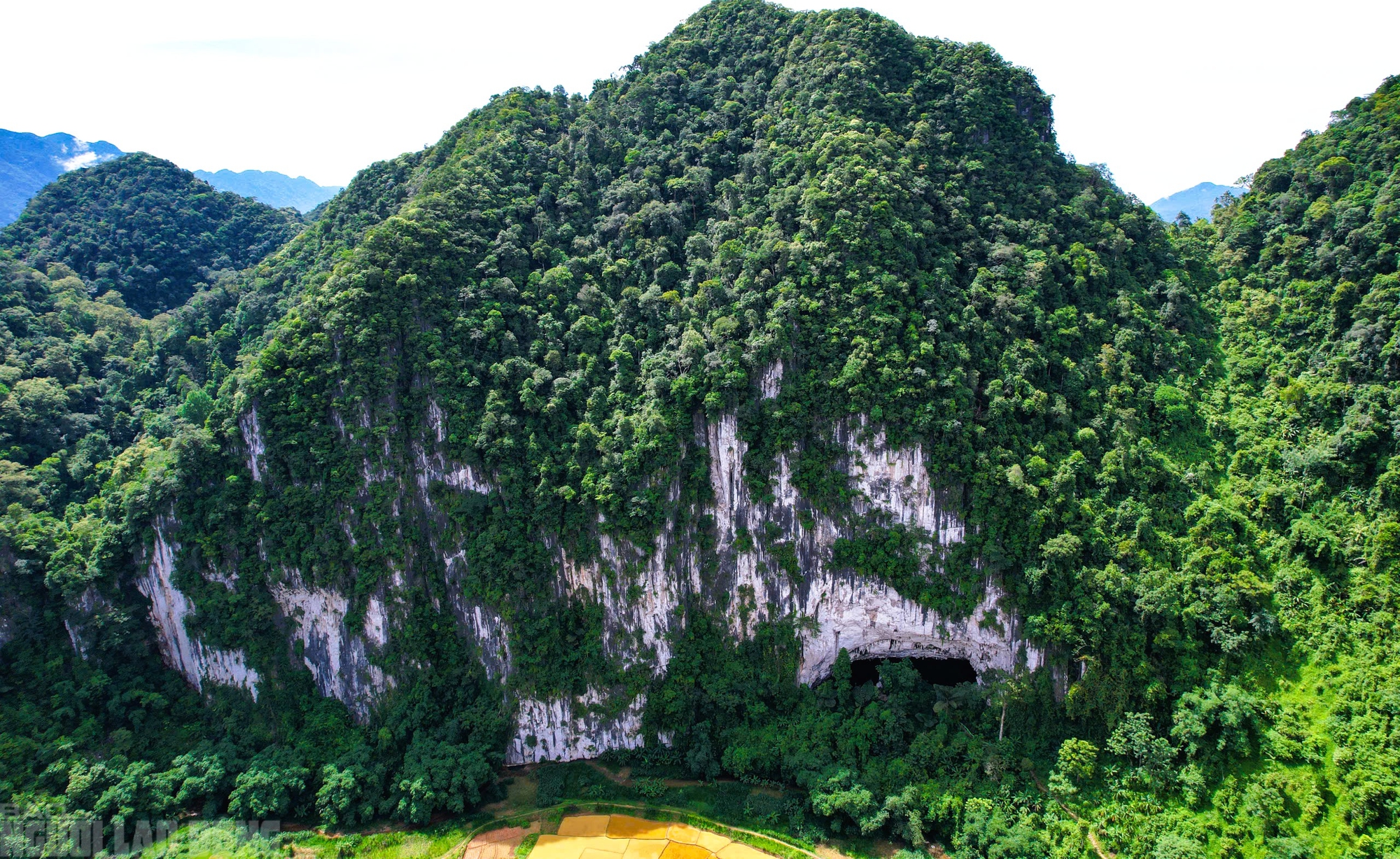 Có một "Sơn Đoòng" đẹp nao lòng giữa đại ngàn Pù Luông - 3