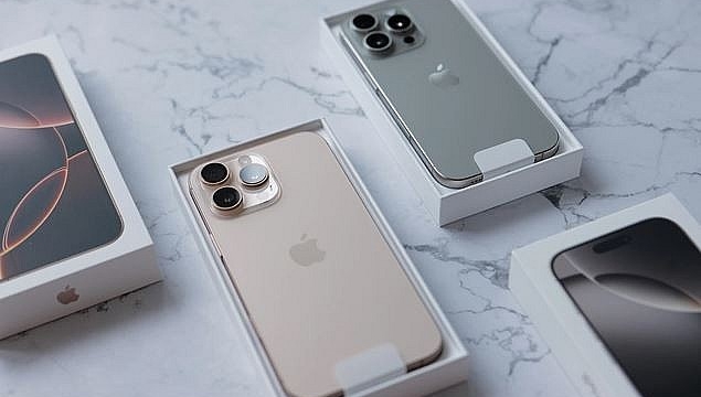 Sát ngày ra mắt iPhone 17, iPhone 16 Pro Max bất ngờ giảm giá sâu, doanh số tăng vọt