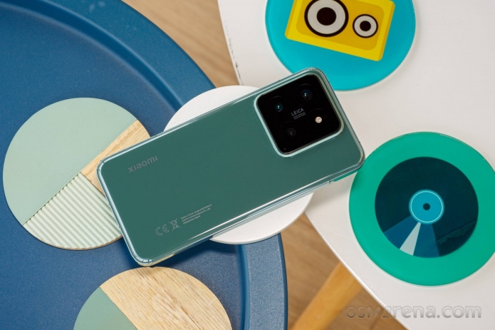 Giá đập hộp Xiaomi 14 sập sàn tháng 8, trang bị mạnh vẫn đủ so kè Galaxy S25, iPhone 16 xiaomi 14