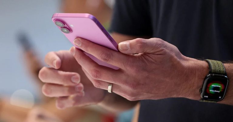 Apple đang làm khó người dùng muốn mua iPhone 16?