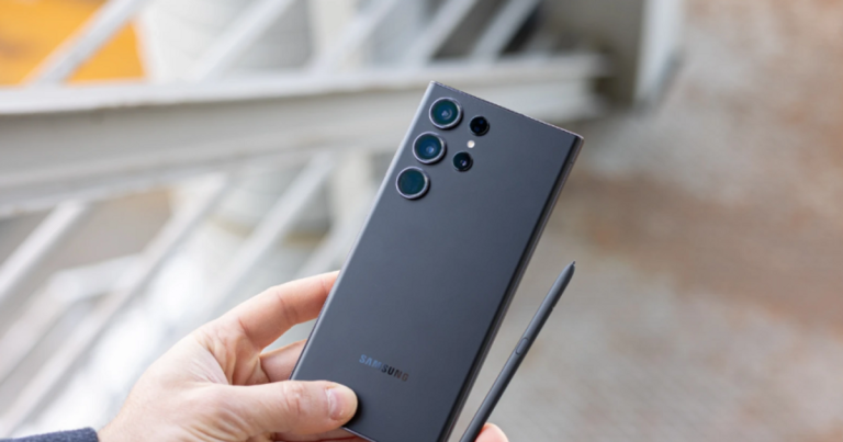 Rẻ hơn iPhone 16 Pro Max một nửa nhưng tính năng vẫn đỉnh