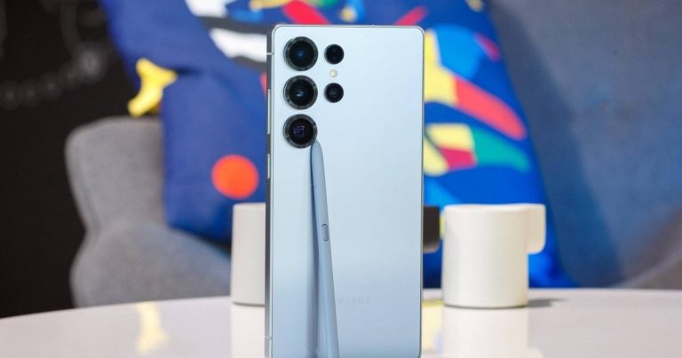 “Vua” Android vượt mặt iPhone 16 Pro Max, giảm thẳng hàng triệu đồng!