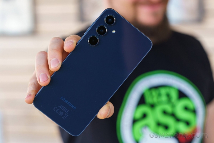 Vua tầm trung Galaxy A55 5G giá hơn 7 triệu, AI thông minh kém gì iPhone 16, ngoại hình hấp dẫn galaxy a55 12