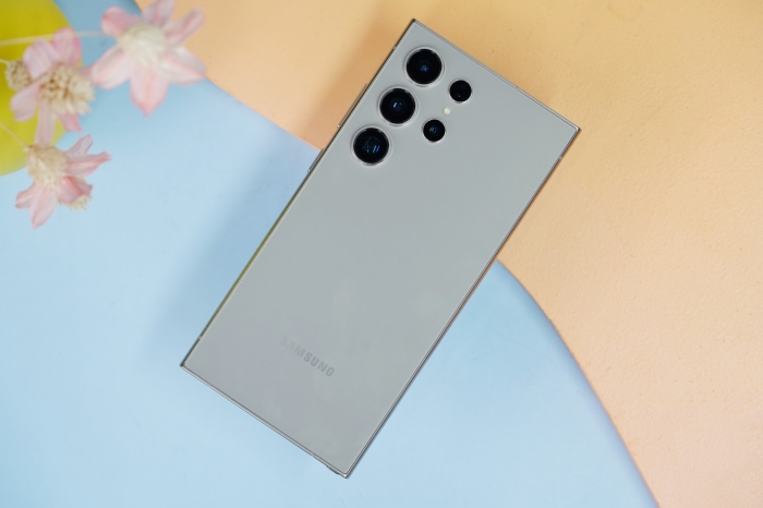 Rẻ hơn tới 13 triệu, camera, AI xịn ăn đứt iPhone 16 Pro Max galaxy s24 ultra t3 2