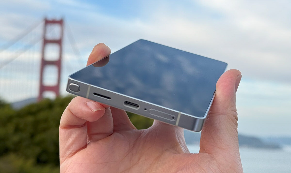 Flagship AI, camera 200MP, rẻ hơn iPhone 16 Pro Max đến 7 triệu samsung-s25-ultra-2025.jpg