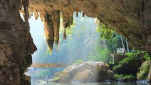 son doong gay an tuong manh me duoc truyen hinh israel vinh danh ve ve dep hung vi 095819