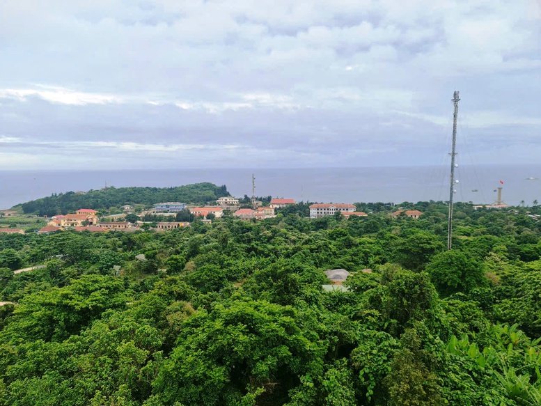 Xây dựng Quảng Trị trở thành cực tăng trưởng mới, là trung tâm năng lượng, logistics và du lịch đặc sắc- Ảnh 2.