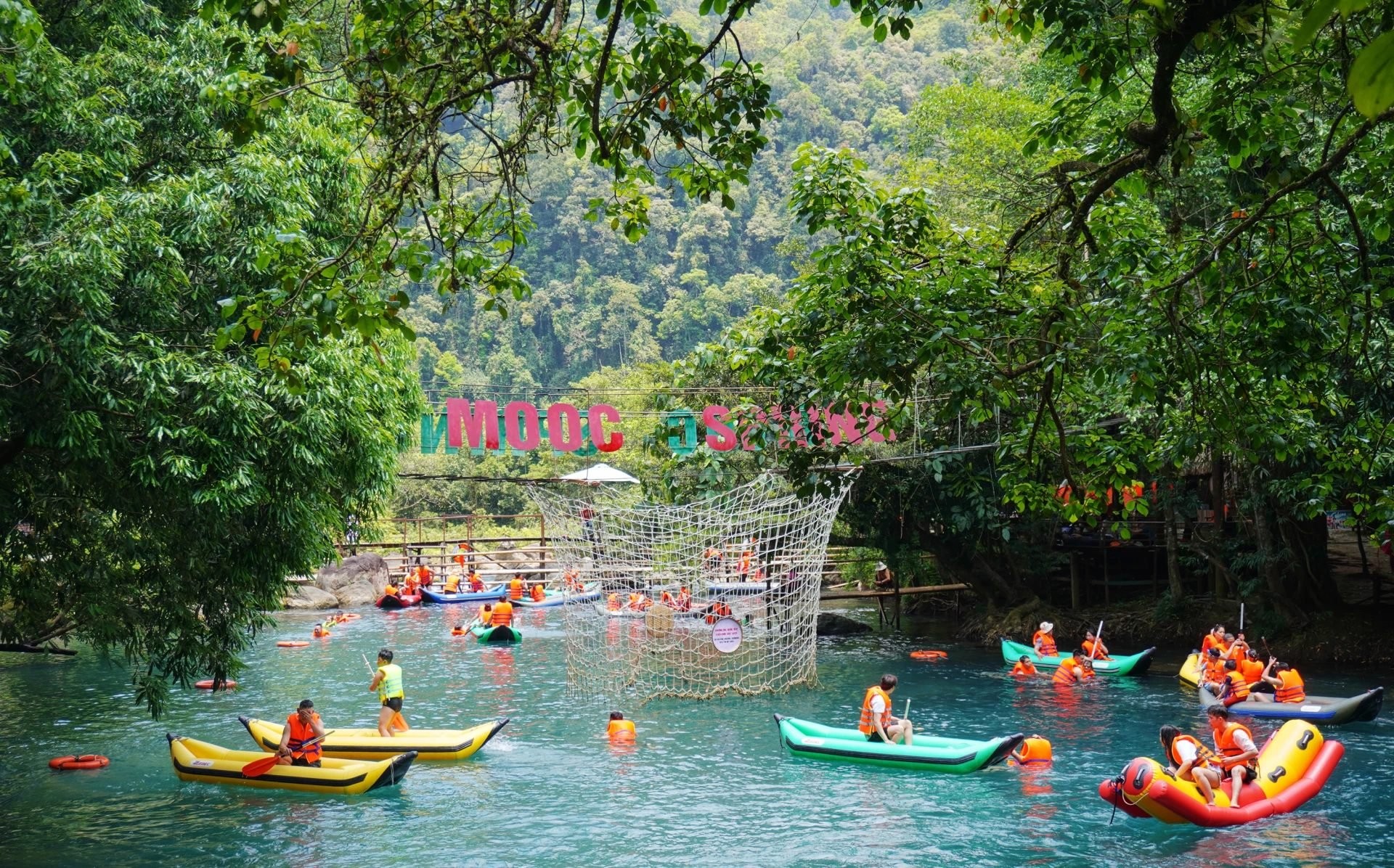 Du lịch Quảng Trị từng bước khẳng định vị thế là ngành kinh tế mũi nhọn 5-1759468343.jpg