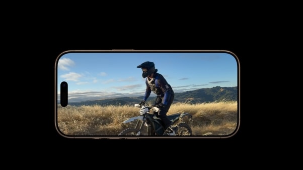 Review iPhone 16 Pro mới nhất: Có đáng nâng cấp? 806-202510231837411.jpeg