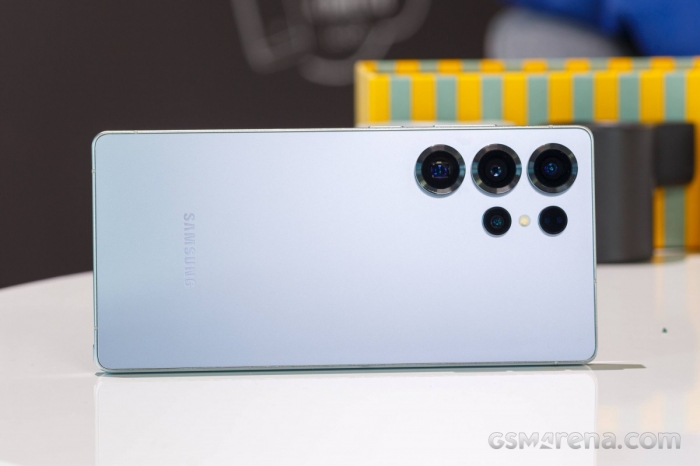 Bảng giá iPhone 11 Pro, iPhone 16 Plus, Galaxy S25 Ultra mới nhất Galaxy S25 Ultra 11