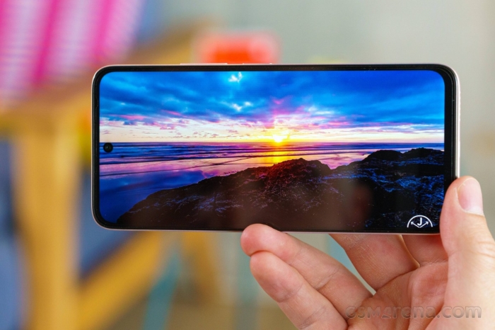 Redmi 13 giá dưới 3 triệu, ngoại hình đẹp như iPhone 16 Pro Max, thống trị phân khúc giá rẻ Redmi 13 9