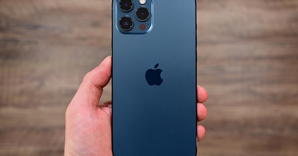 5 chiếc iPhone cũ đáng mua nhất năm 2025