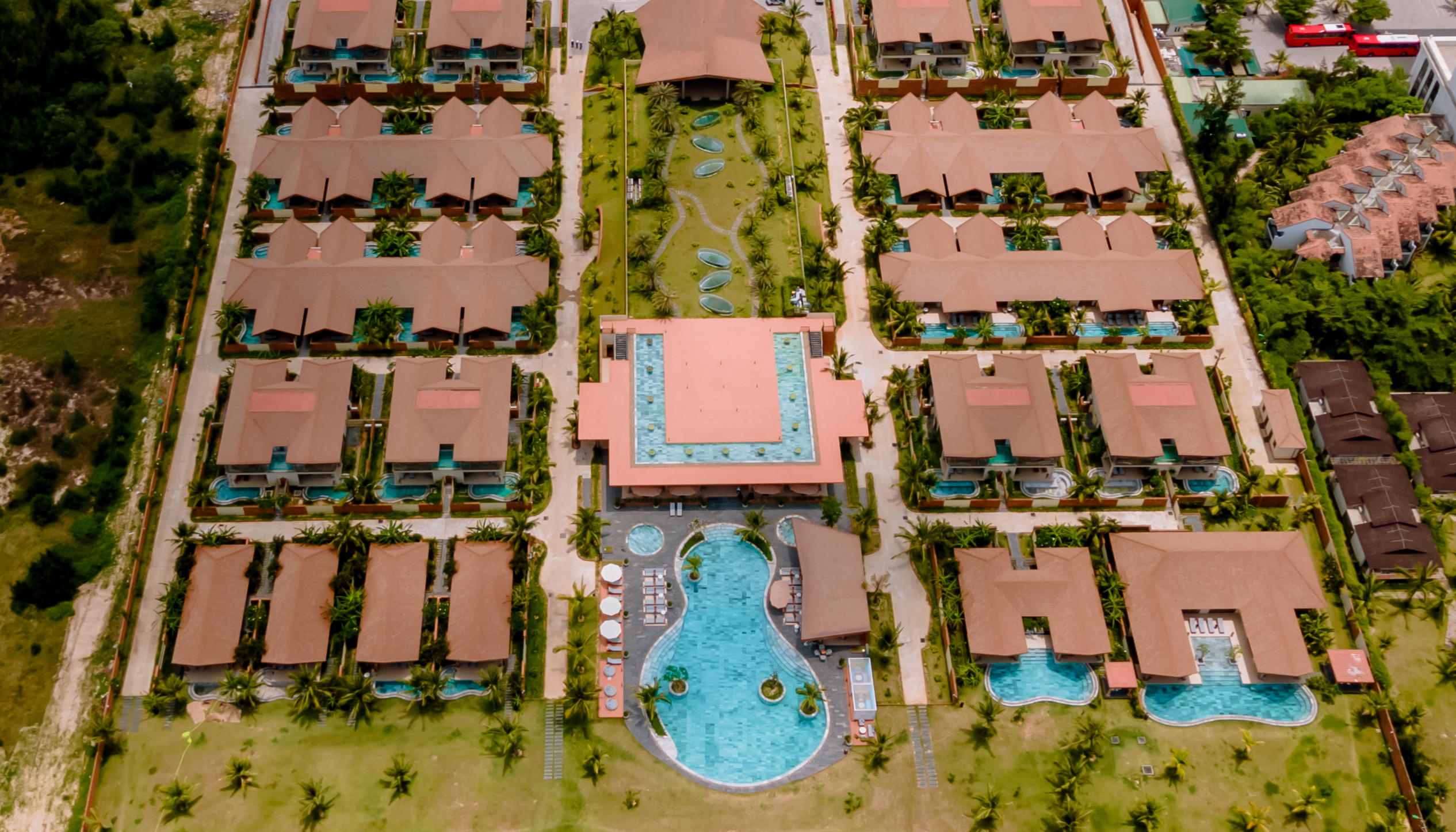 Du lịch Quảng Trị sau sáp nhập: Sức bật mới từ 2 vùng di sản- Ảnh 2. Du lịch Quảng Trị sau sáp nhập: Sức bật mới từ 2 vùng di sản- Ảnh 2.