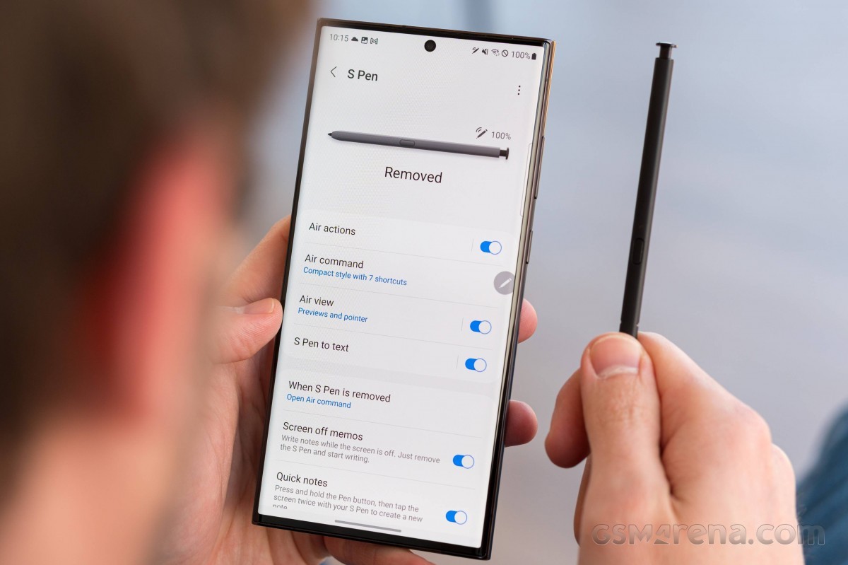 Đây là flagship màn cong cuối cùng của Samsung, trang bị vẫn cực chất lượng, giá rẻ như iPhone 16 galaxy-s23-ultra-4-1682651957.jpg